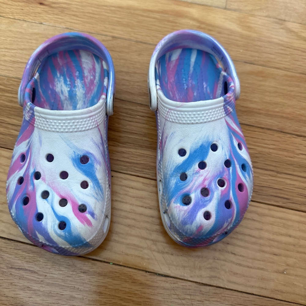 Crocs